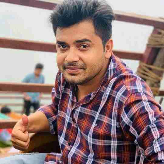 Ali Faraz's profile on Curofy